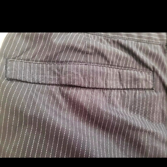 DC Men’s Grey Stripe Shorts Size 36 | Streetwear Authentic Apparel Division C29 - Picture 4 of 10